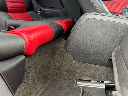 Used 2014 Ford Mustang Coupe RWD image 16