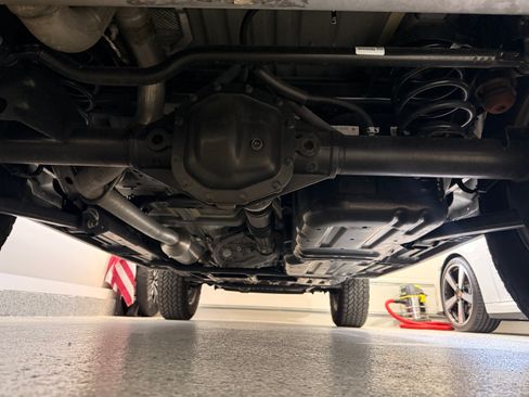 Used 2024 Jeep Wrangler Unlimited Sahara w/ Technology Group image 15