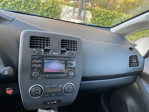 Used 2015 Nissan Leaf S w/ Charge Package image 8