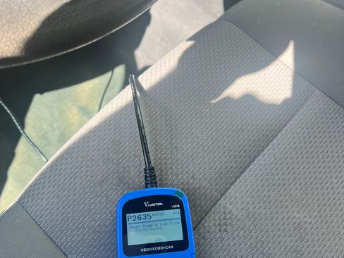 Used 2016 GMC Sierra 1500 Pickup 2D 8 ft image 17