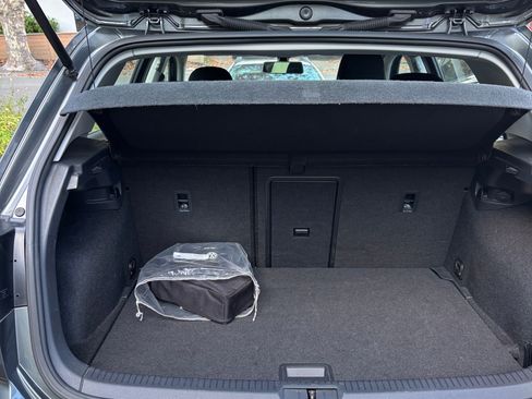 Used 2019 Volkswagen e-Golf SE w/ Driver Assistance Package image 6