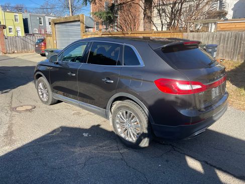 Used 2018 Lincoln MKX Select w/ Select Plus Package image 9