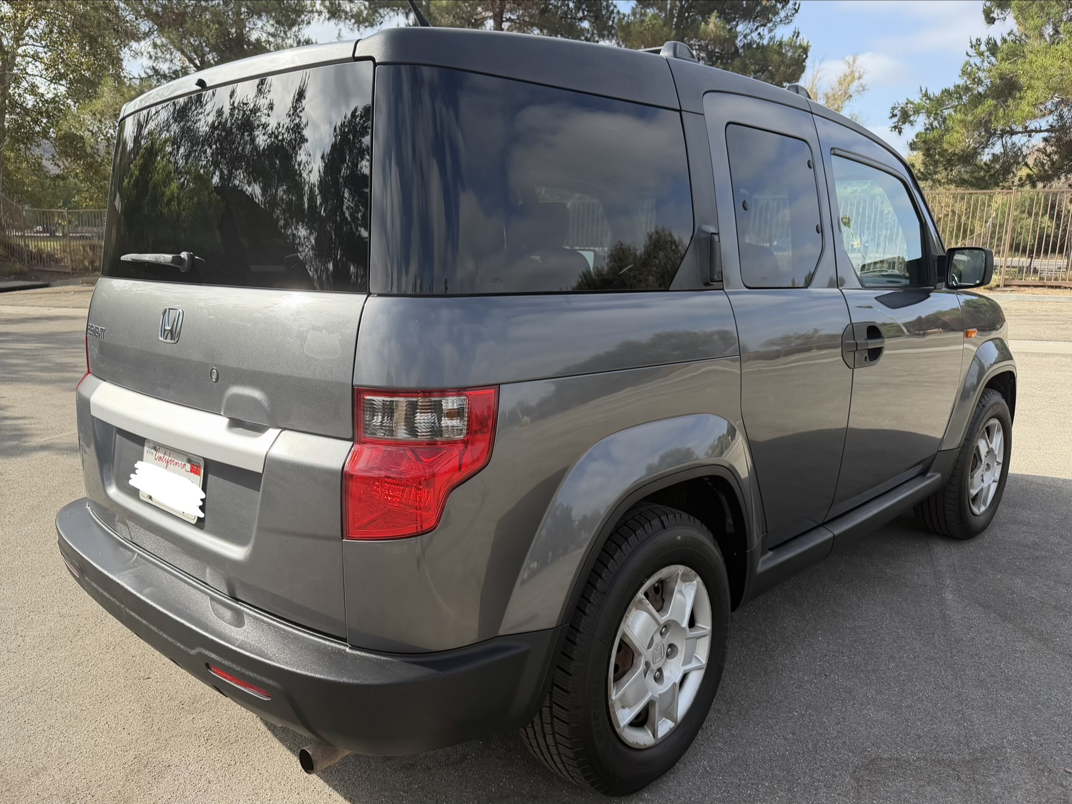 Used 2011 Honda Element LX image 25