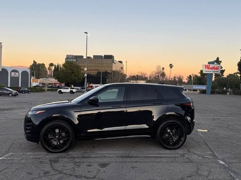 Used 2020 Land Rover Range Rover Evoque R-Dynamic SE image 6