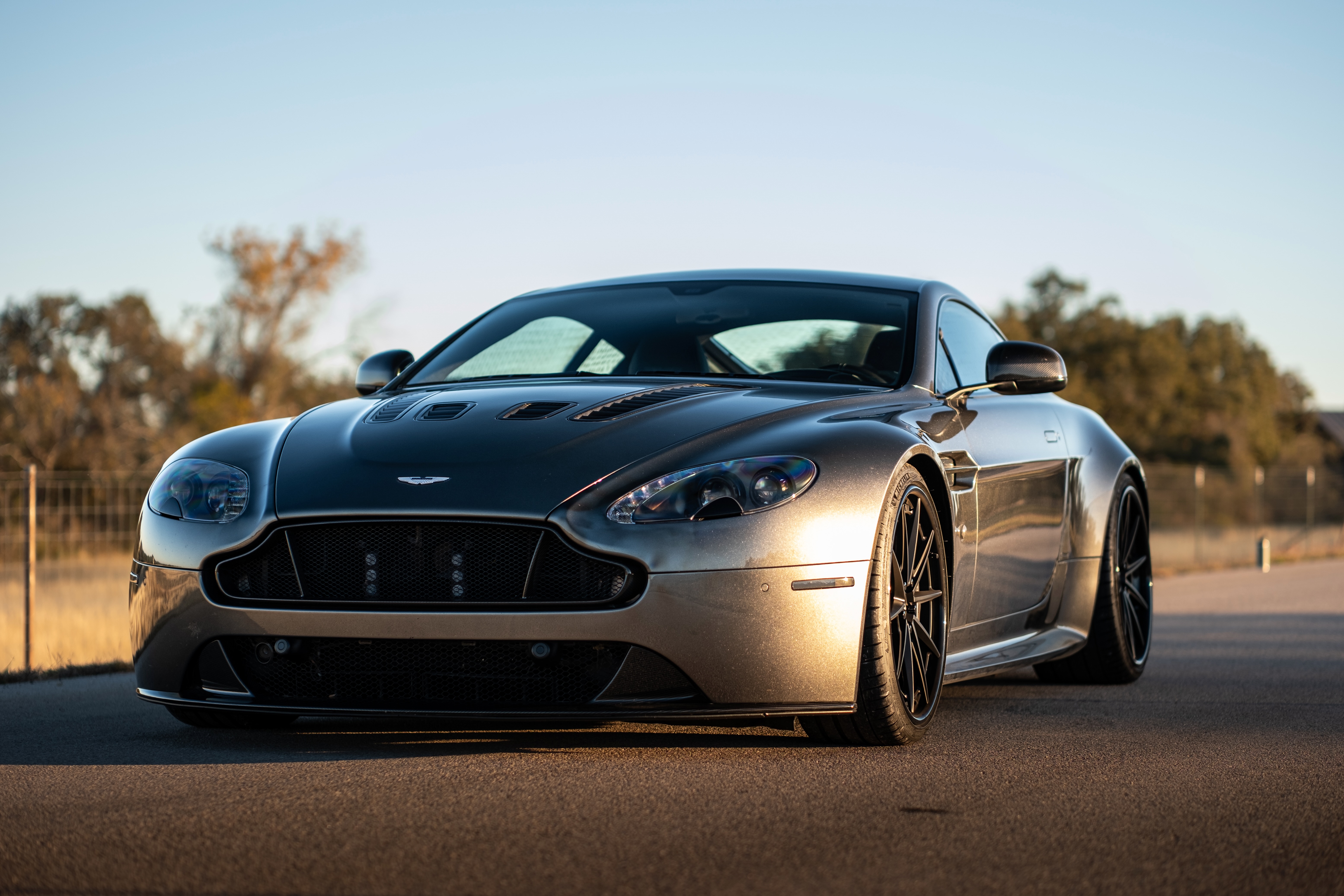 Used 2016 Aston Martin V12 Vantage S RWD image 26
