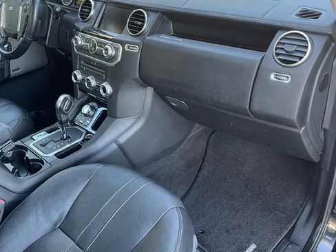Used 2011 Land Rover LR4 HSE AWD/4WD image 23