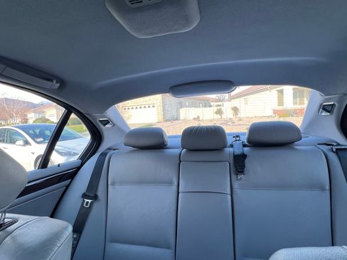 Used 2003 BMW 330xi Sedan image 26