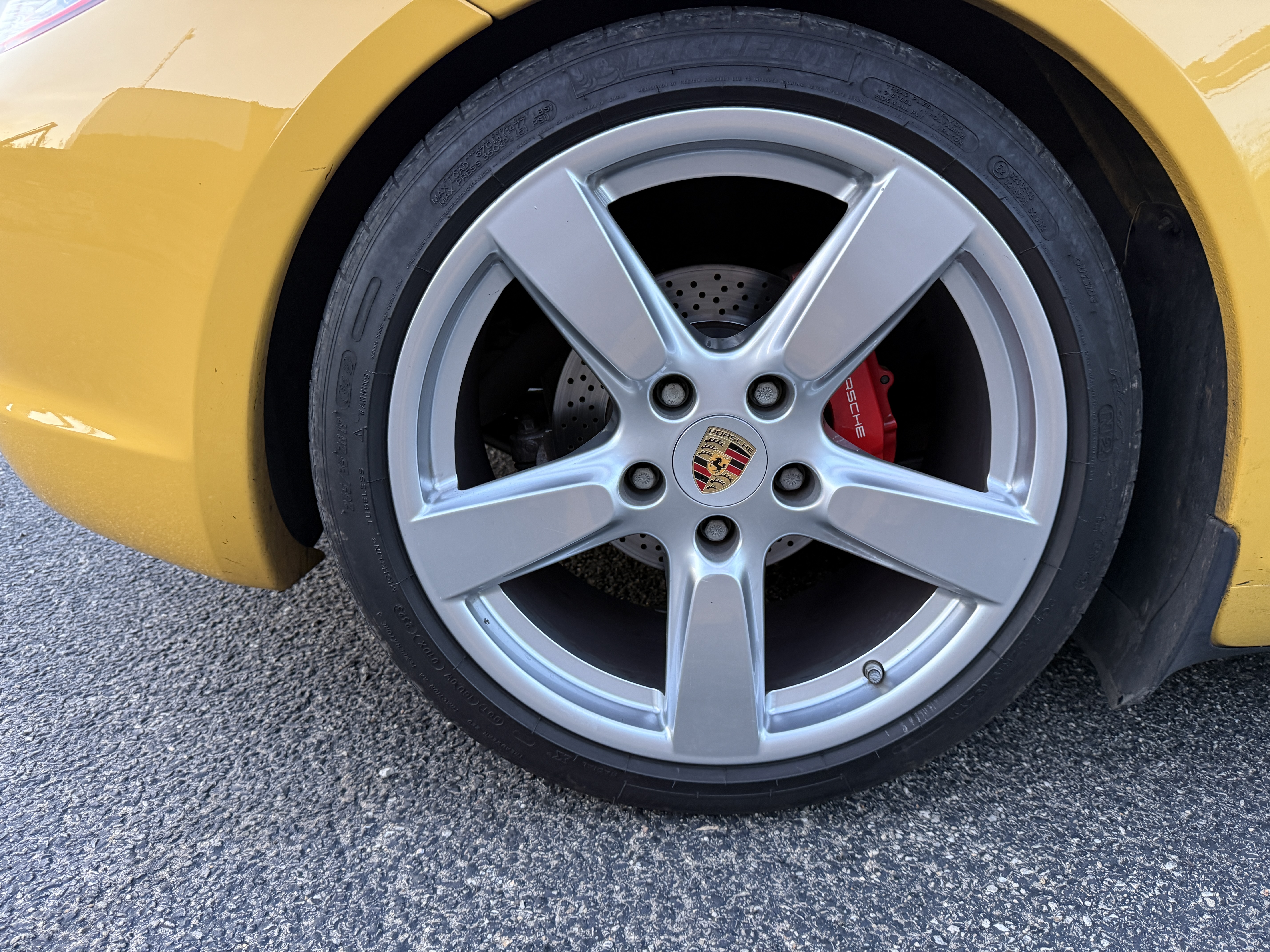 Used 2010 Porsche Boxster RWD image 14