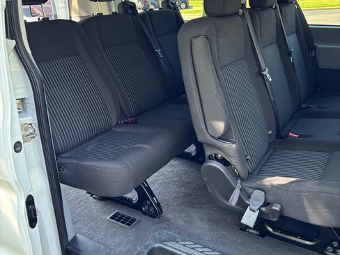Used 2015 Ford Transit 150 XLT RWD image 10