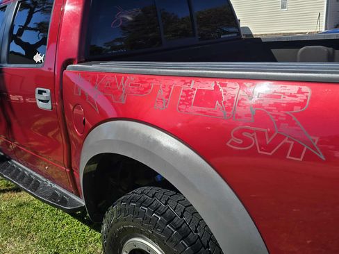 Used 2014 Ford F150 Raptor w/ Equipment Group 801A Luxury image 4