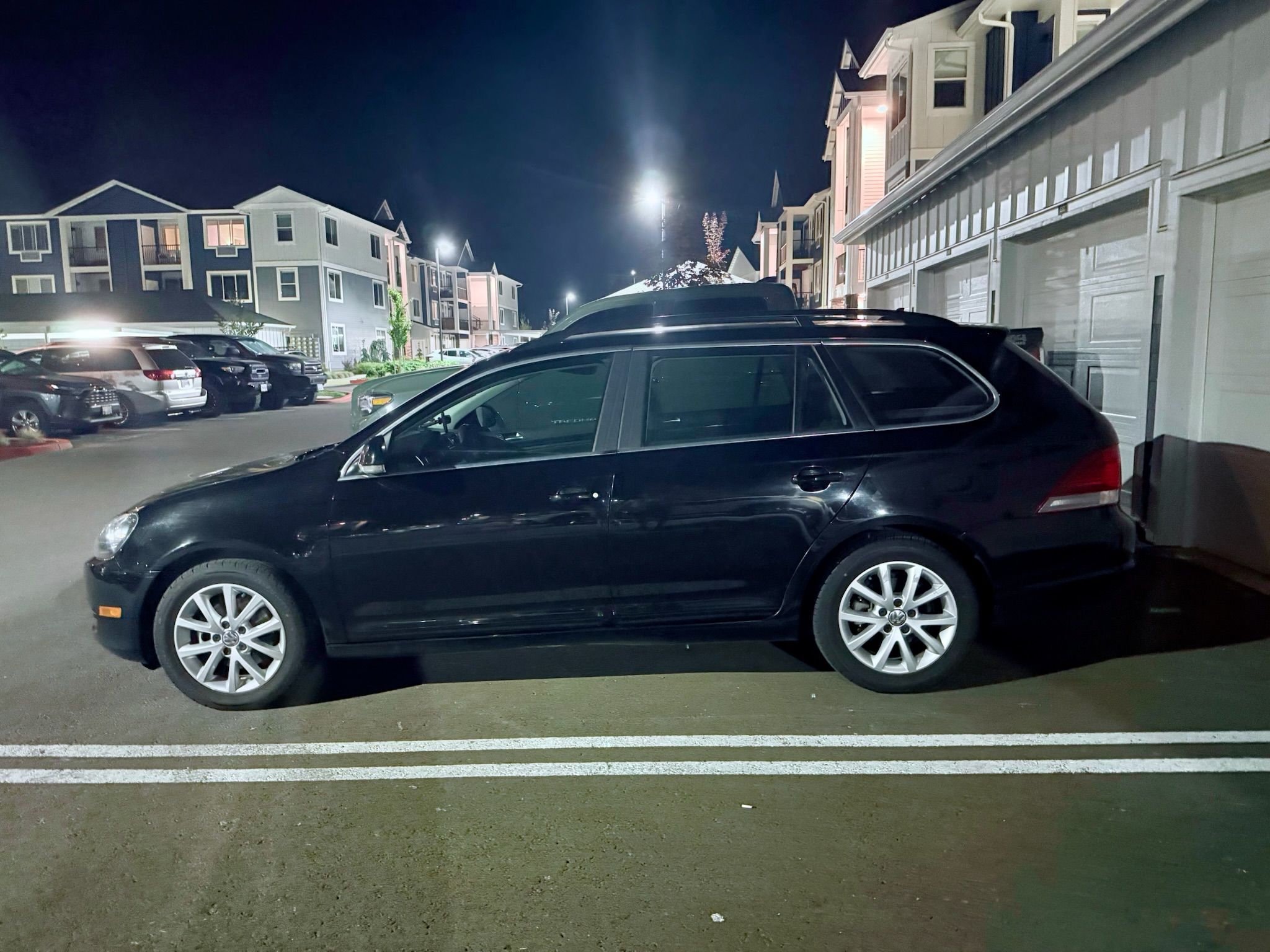 Used 2013 Volkswagen Jetta SE FWD image 2