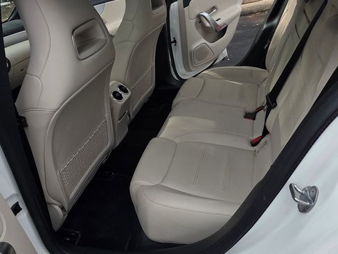 Used 2020 Mercedes-Benz CLA 250 image 16