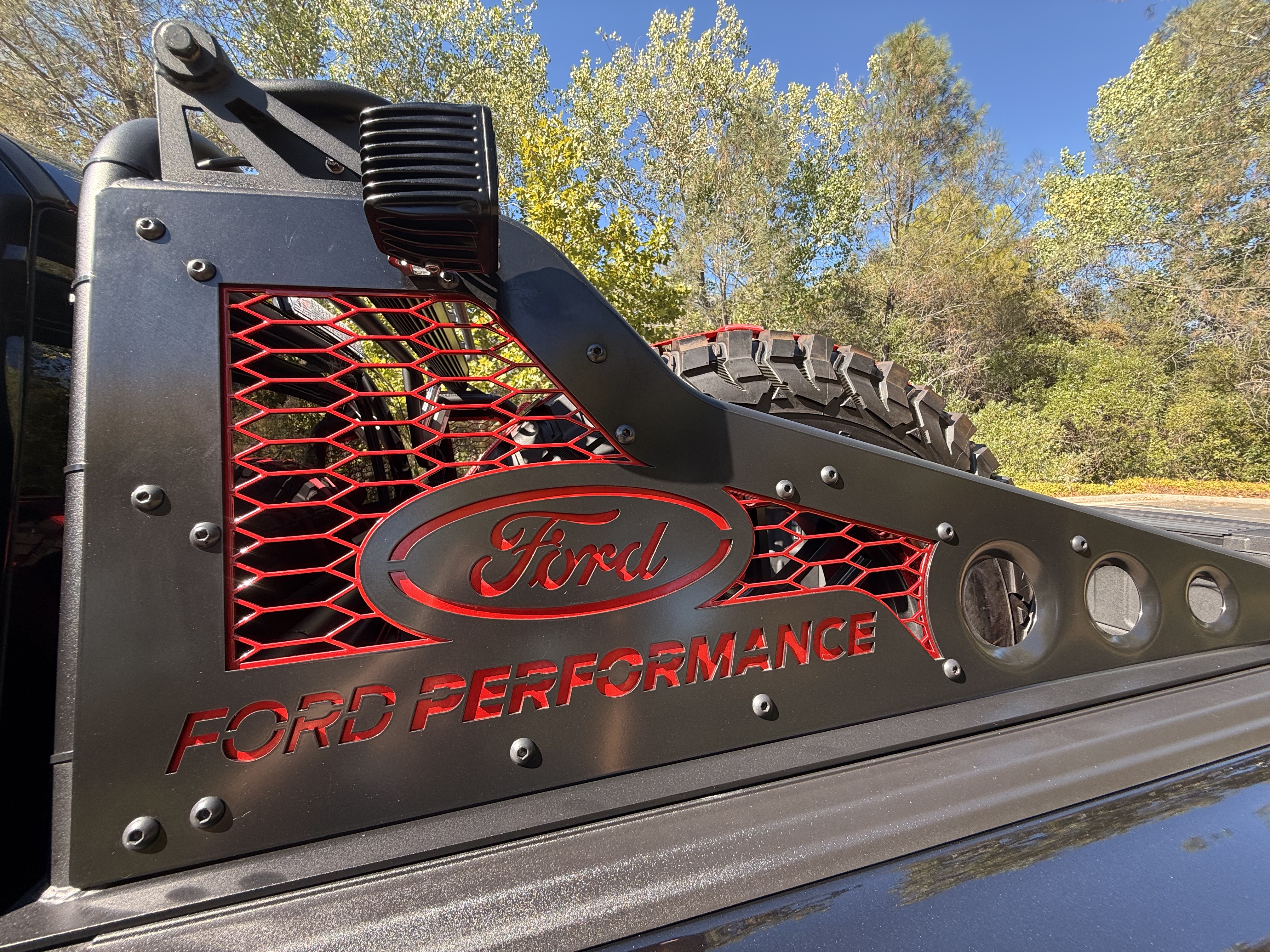 Used 2019 Ford F150 Raptor w/ Equipment Group 802A Luxury AWD/4WD image 8