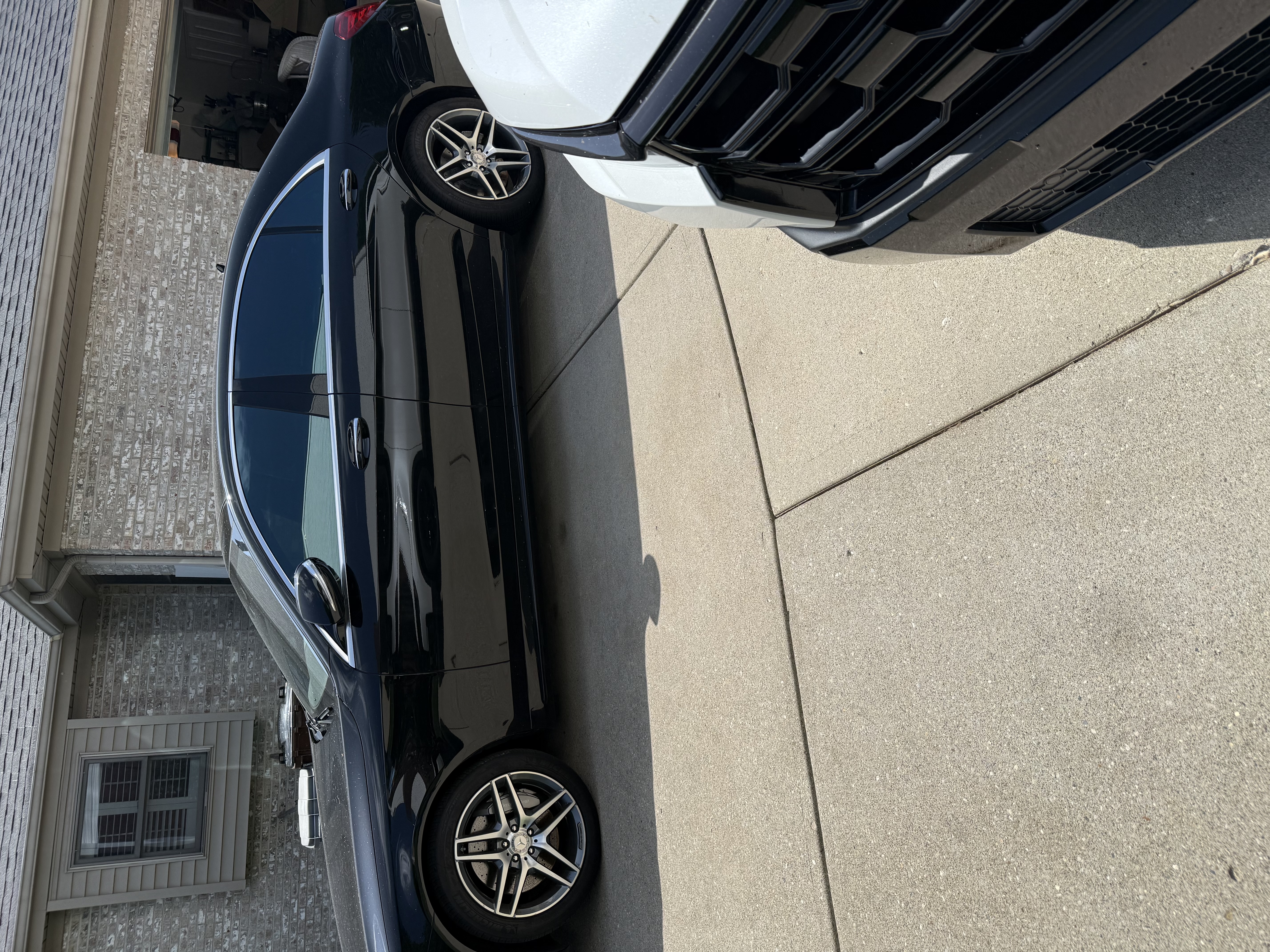 Used 2017 Mercedes-Benz S 550 4MATIC Sedan image 1