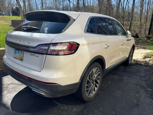 Used 2019 Lincoln Nautilus Reserve w/ Cargo Utility Package image 8