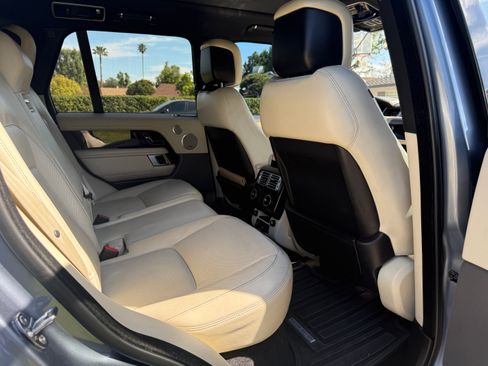 Used 2019 Land Rover Range Rover HSE AWD/4WD image 11