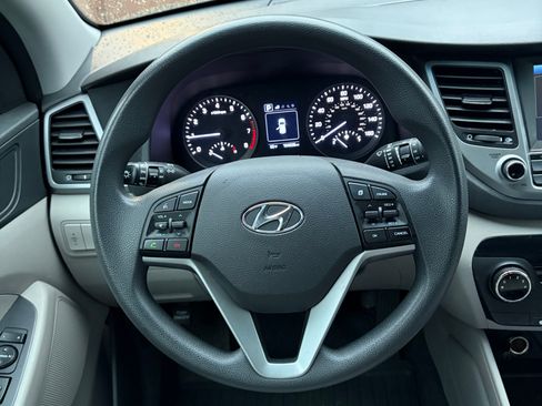 Used 2018 Hyundai Tucson SEL image 10