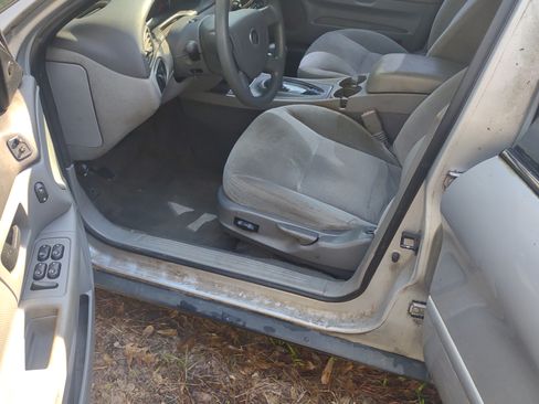 Used 2004 Mercury Sable GS image 4