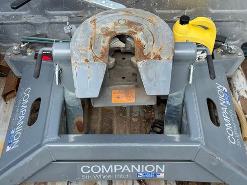 Used 2018 RAM 3500 Tradesman w/ Chrome Appearance Group AWD/4WD image 13