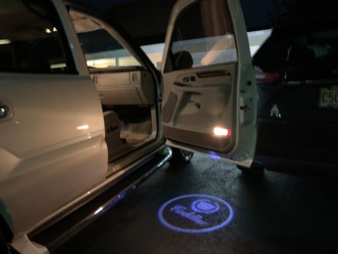 Used 2004 Cadillac Escalade AWD image 21