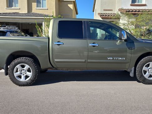 Used 2005 Nissan Titan SE w/ (W01) Utility Bed Pkg image 4