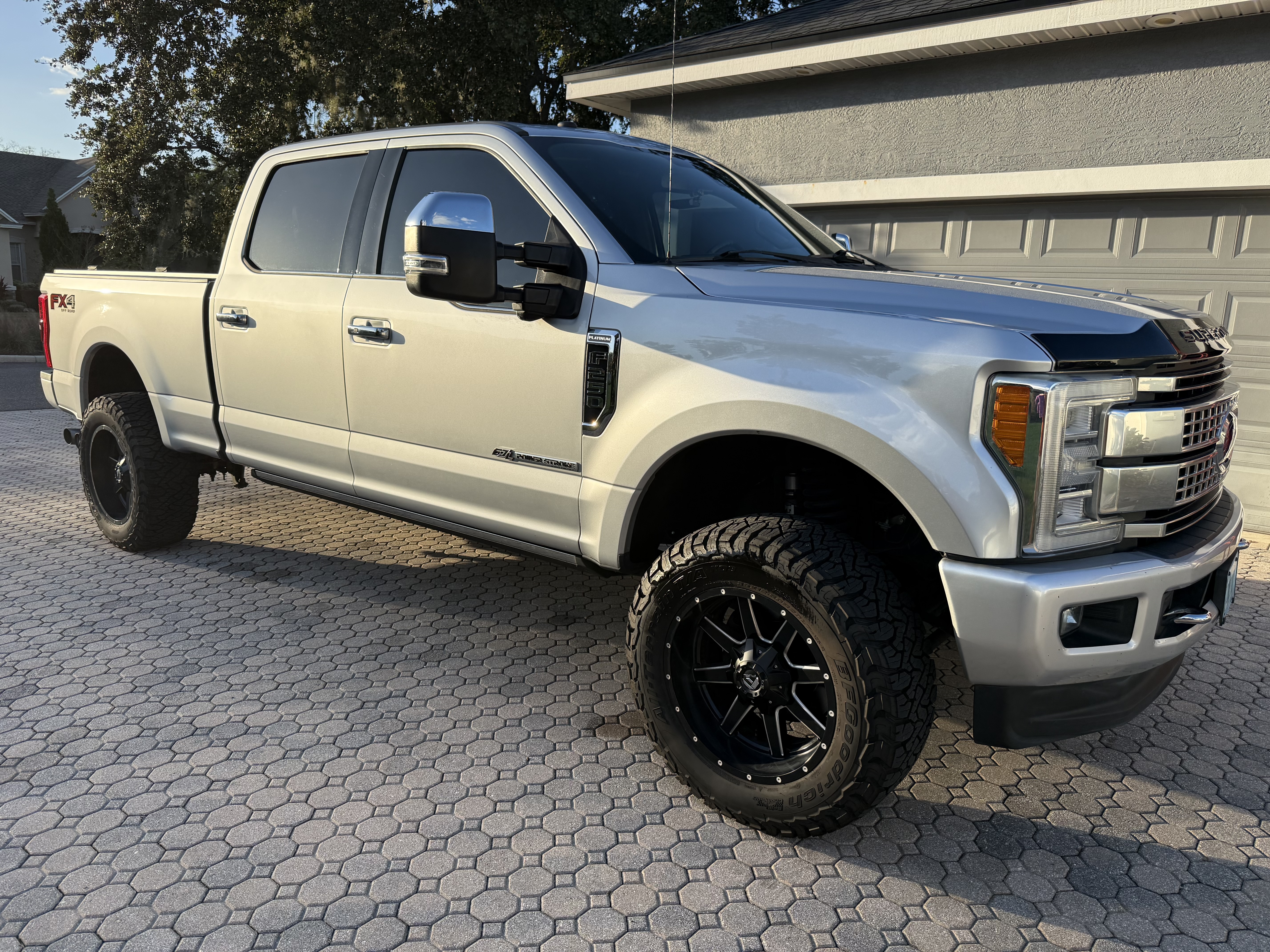 Used 2018 Ford F250 Platinum w/ Platinum Ultimate Package AWD/4WD image 1