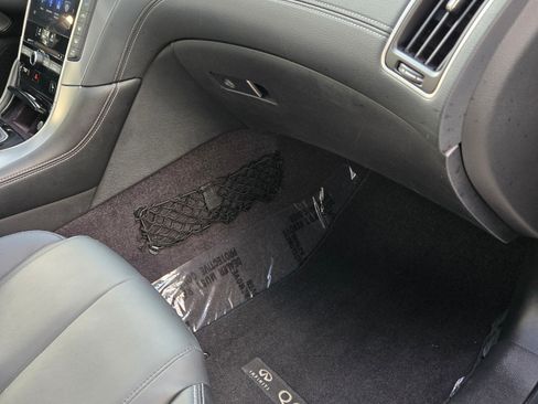 Used 2019 INFINITI Q60 3.0t Luxe w/ Essential Package image 14