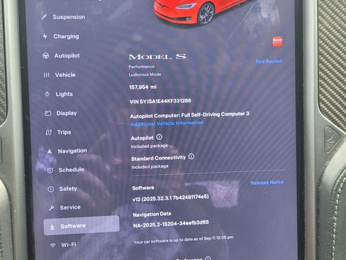 Used 2019 Tesla Model S Performance image 16