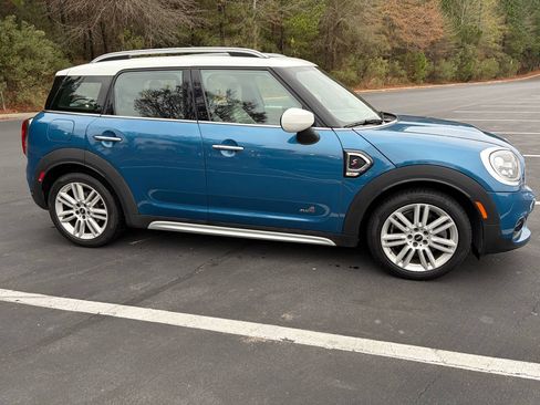 Used 2020 MINI Cooper Countryman S w/ Signature Upholstery Package image 2
