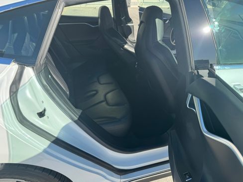 Used 2016 Tesla Model S P90D image 13