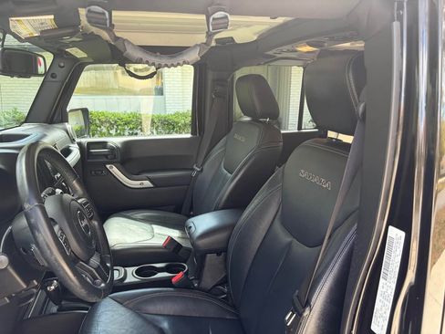 Used 2016 Jeep Wrangler Unlimited Sahara w/ Max Tow Package image 13