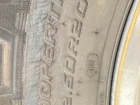 Used 2015 GMC Sierra 2500 Denali w/ Duramax Plus Package image 8