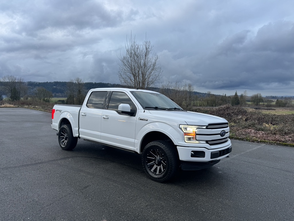 Used 2019 Ford F150 Lariat w/ Equipment Group 502A Luxury AWD/4WD image 4