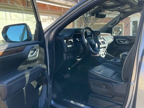 Used 2023 Chevrolet Tahoe Premier image 1