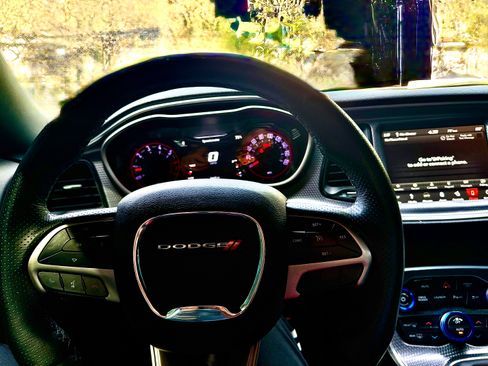 Used 2019 Dodge Challenger R/T Scat Pack w/ Plus Package image 9