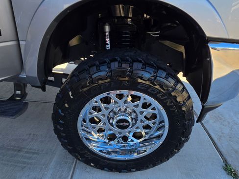 Used 2020 RAM 2500 Laramie image 6