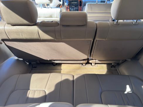 Used 2001 Lexus LX 470 4WD image 14