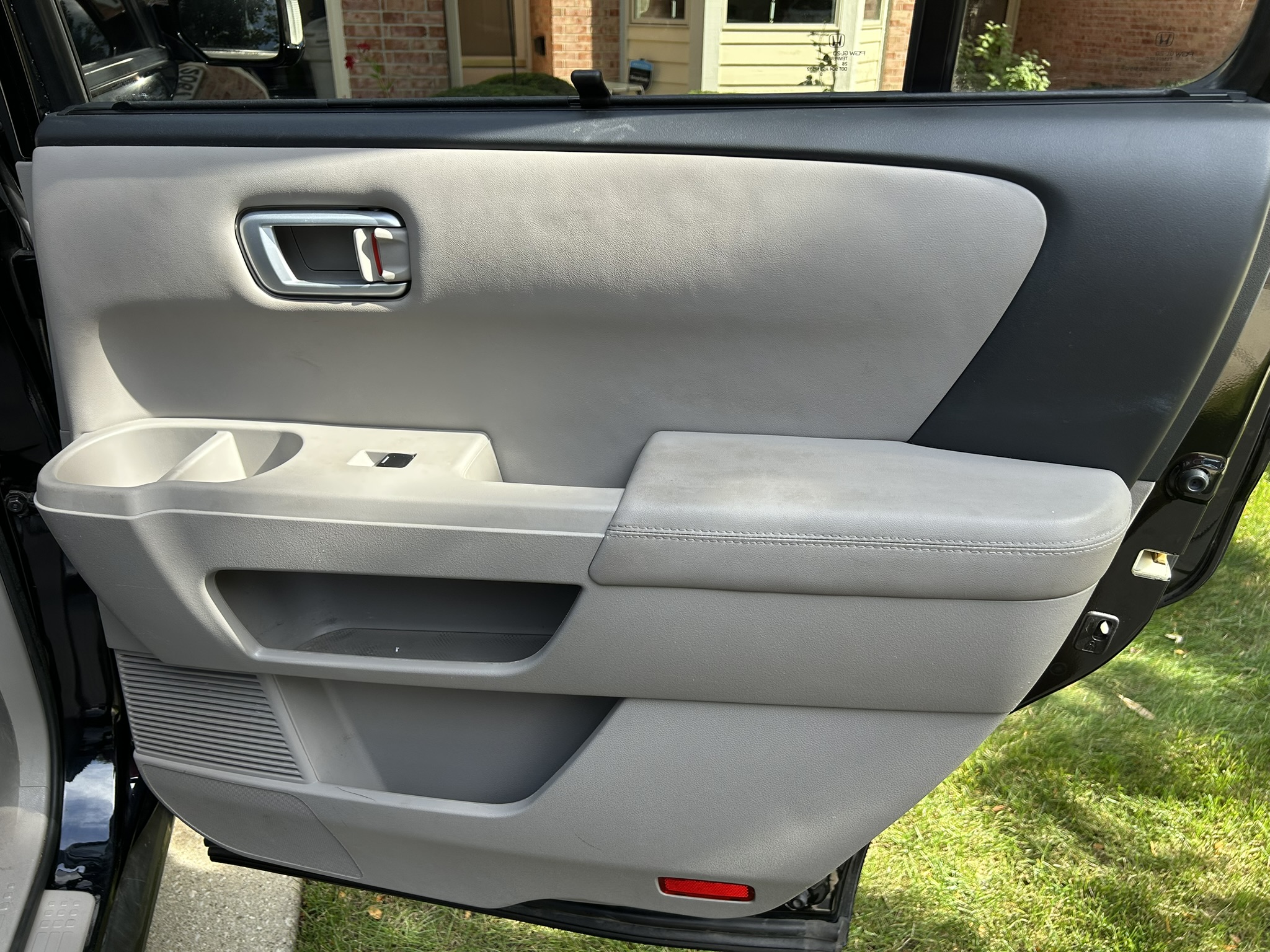 Used 2012 Honda Pilot Touring image 24