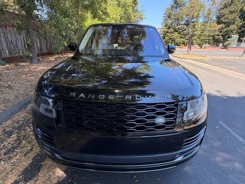 Used 2019 Land Rover Range Rover AWD/4WD image 2