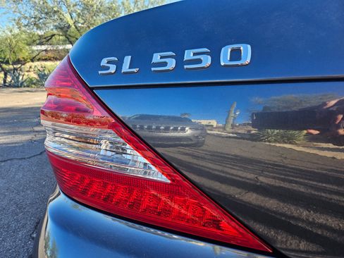 Used 2009 Mercedes-Benz SL 550 SL 550 Roadster 2D image 23