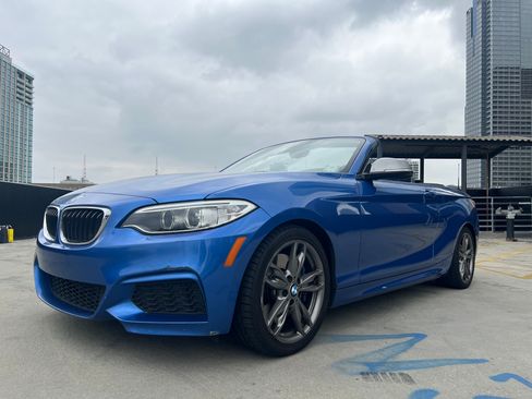 Used 2016 BMW M235i Convertible RWD image 4
