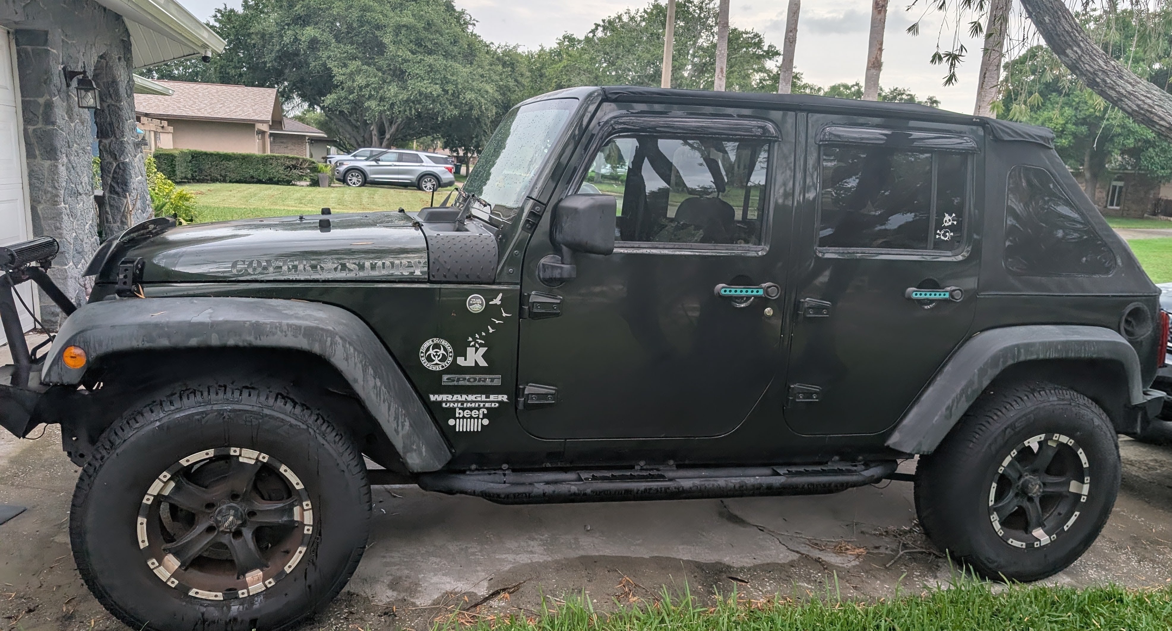 Used 2010 Jeep Wrangler Unlimited Sport AWD/4WD image 12