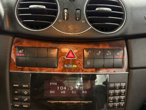 Used 2006 Mercedes-Benz CLK 350 Coupe image 13