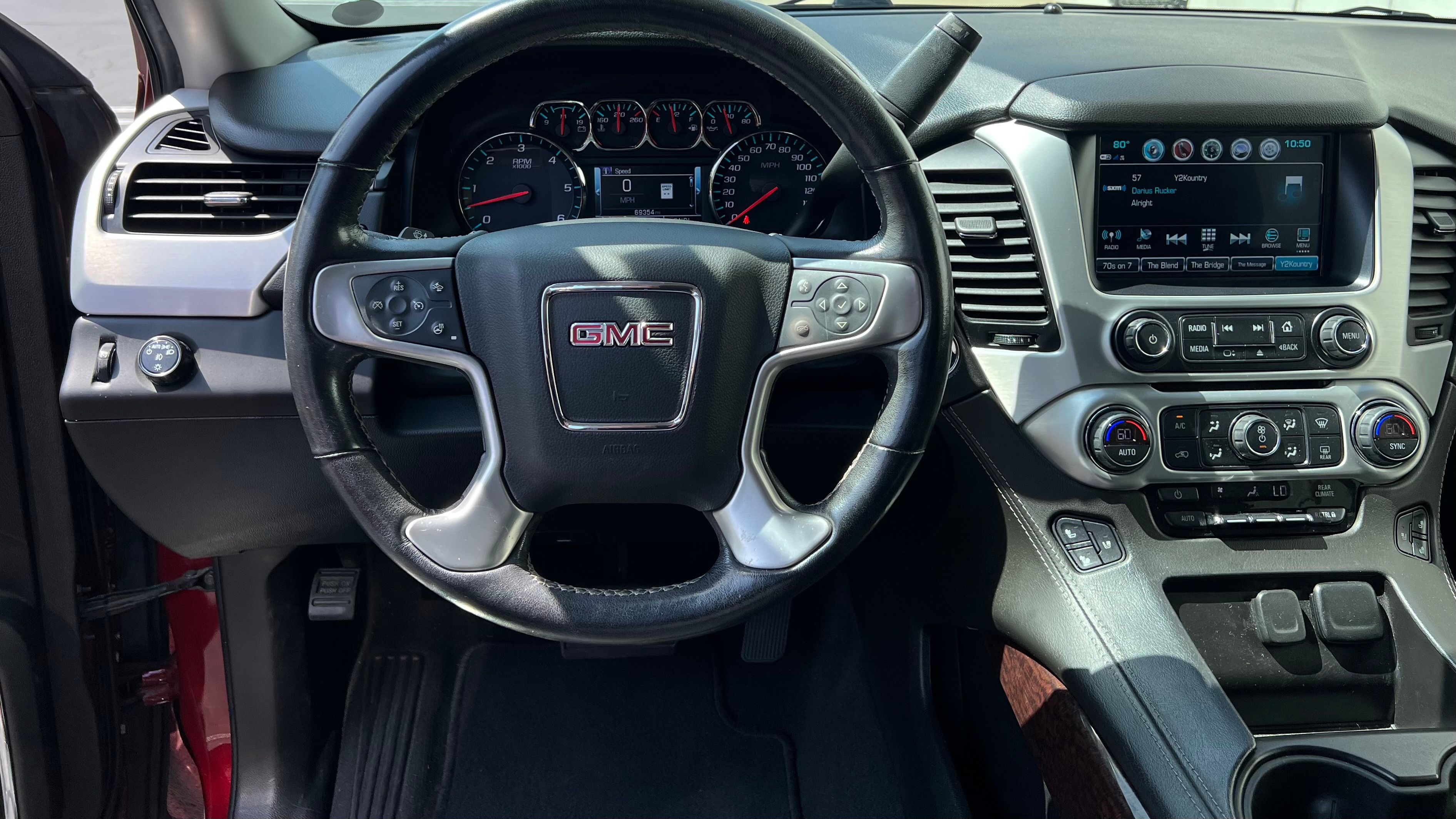 Used 2020 GMC Yukon XL SLT w/ Open Road Package RWD image 6