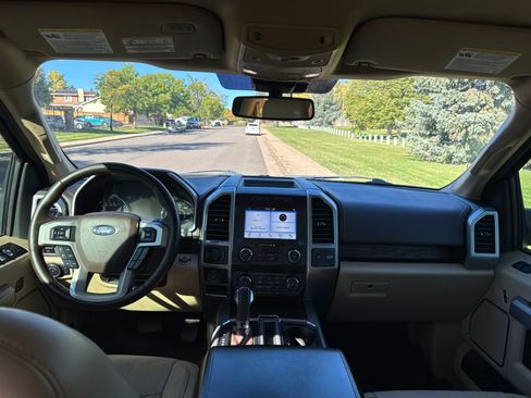 Used 2019 Ford F150 Lariat w/ Equipment Group 501A Mid image 11