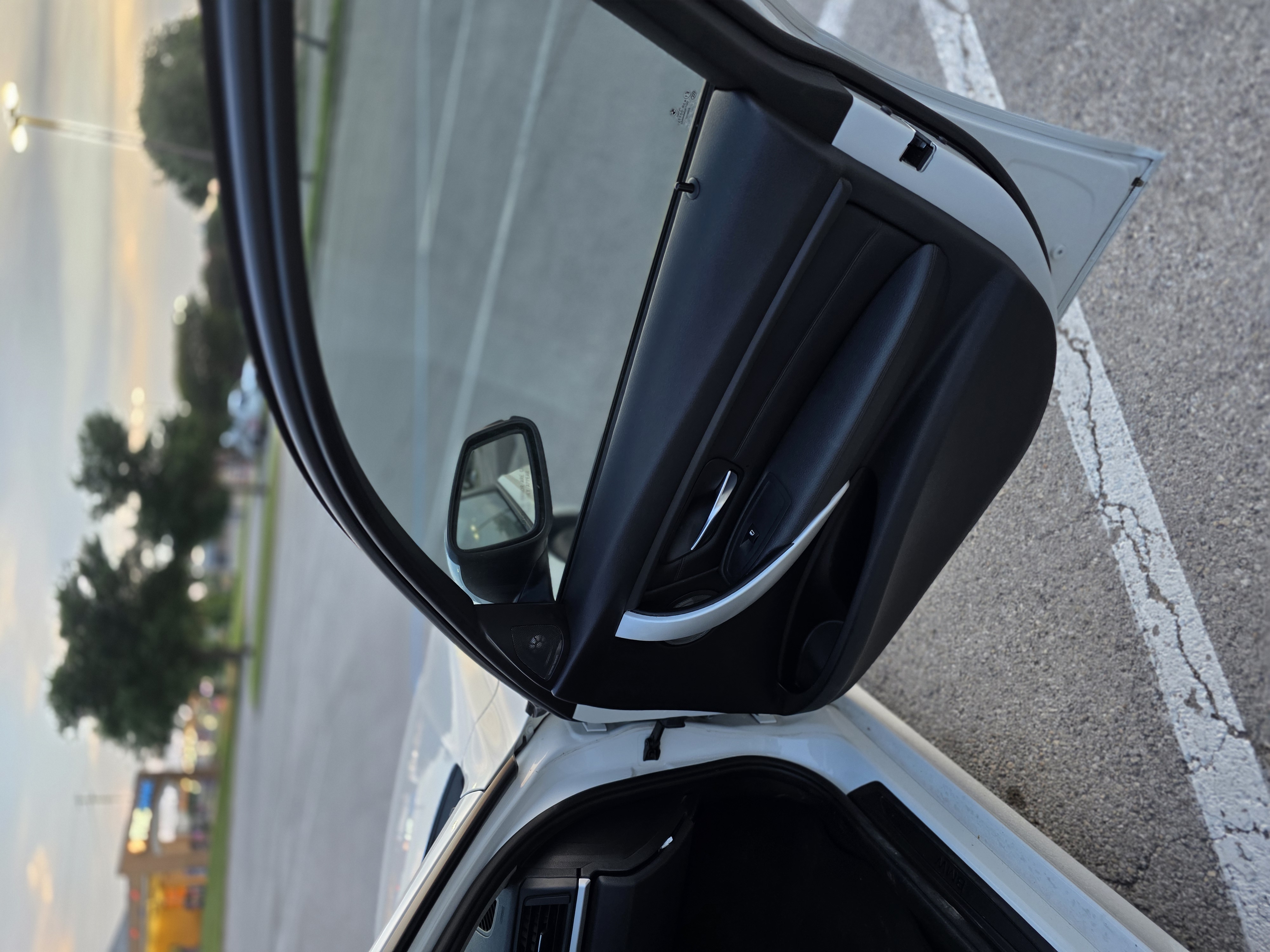 Used 2013 BMW 328i xDrive Sedan AWD/4WD image 15