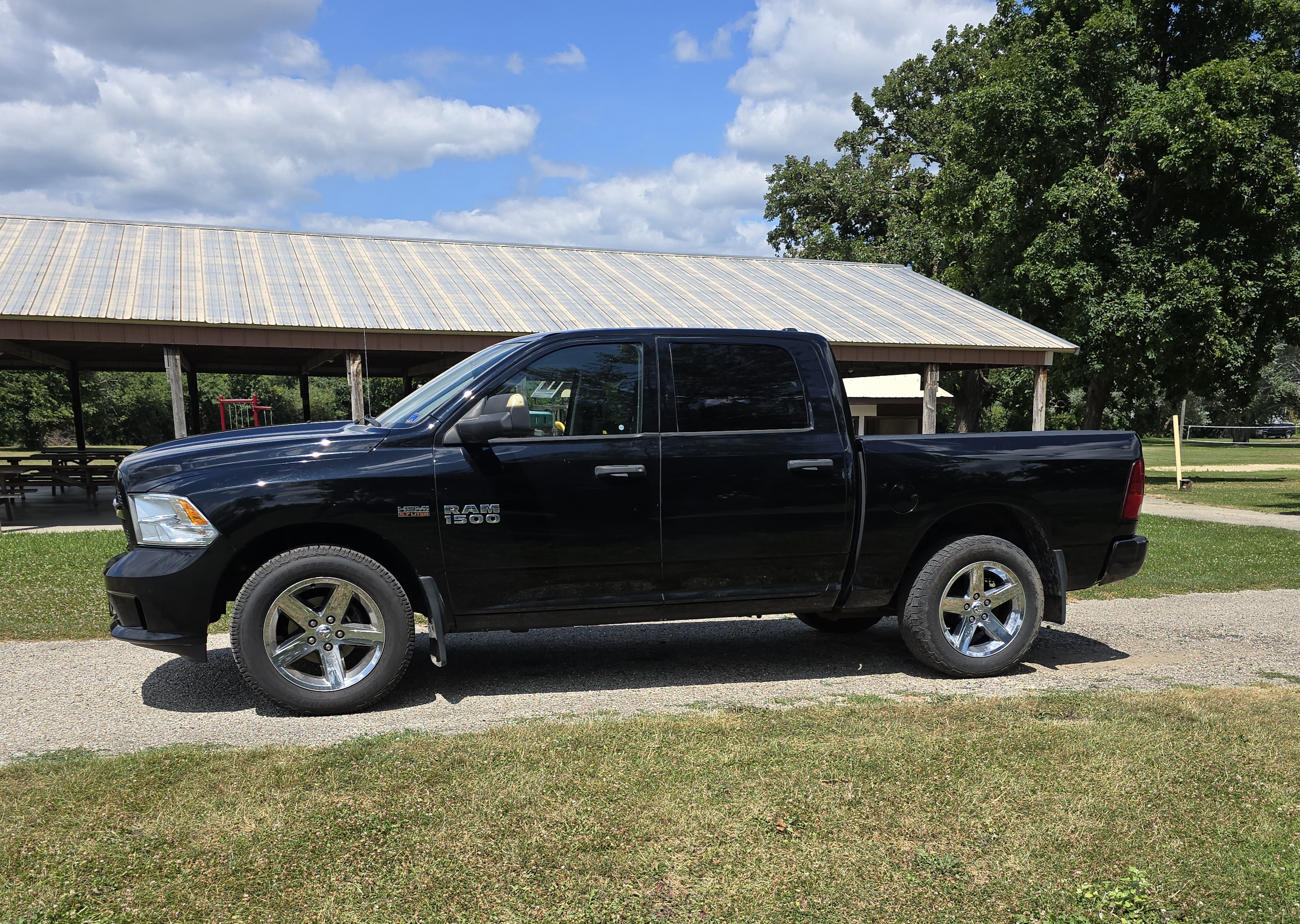 Used 2013 RAM 1500 Express AWD/4WD image 1