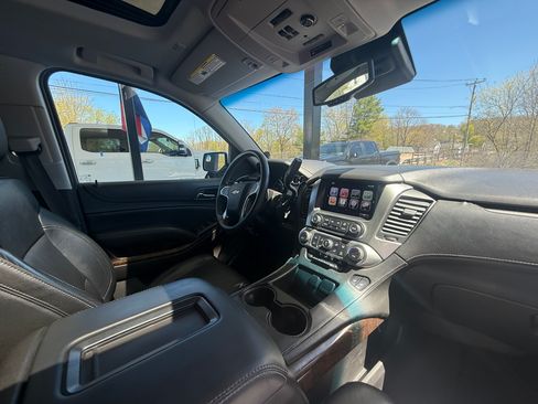 Used 2015 Chevrolet Tahoe LT AWD/4WD image 12