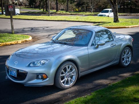 Used 2014 MAZDA MX-5 Miata Grand Touring w/ Premium Package image 15