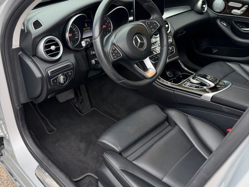 Used 2016 Mercedes-Benz C 300 4MATIC Sedan image 9